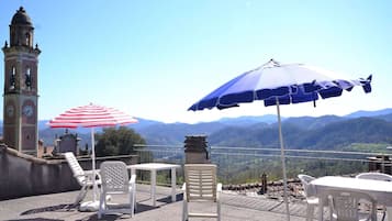Comfort House, 2 Bedrooms | Balcony