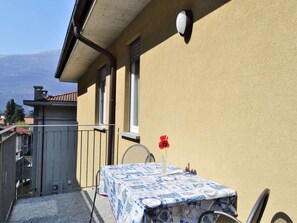 Balcony - Snug Apartment in Dervio With Balcony or Terrace (Dervio)