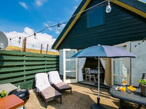 Classic House, 2 Bedrooms | Garden