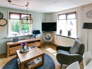 Classic-Apartment, 2 Schlafzimmer | Wohnzimmer