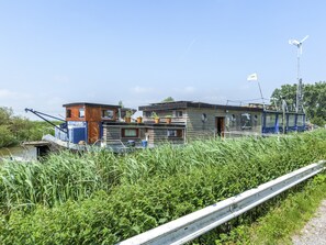 Classic Mobile Home, 5 Bedrooms | Exterior - Cushy Boat in Merkem With Terrace (Houthulst)