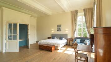 Classic House, 6 Bedrooms