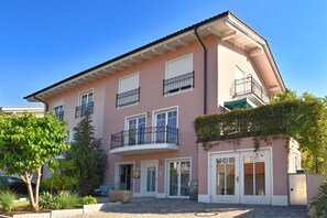 Apartamento clásico, 2 habitaciones | Exterior