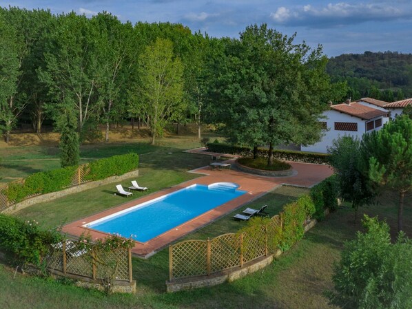 Elite House, 6 Bedrooms | Pool | Indoor pool, outdoor pool
