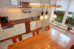 Comfort Apartment, 3 Bedrooms | Private kitchen - Cozy Apartment in Schwenningen With Garden (Villingen-Schwenningen)