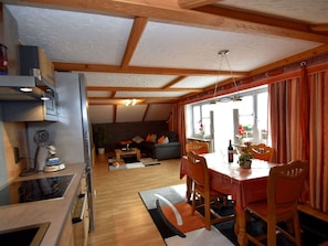 Comfort Apartment, 3 Bedrooms | Private kitchen | Fridge, microwave, oven, coffee/tea maker - Scenic Apartment With Balcony, Garden, Deckchairs, Barbecue (Gleissenberg)