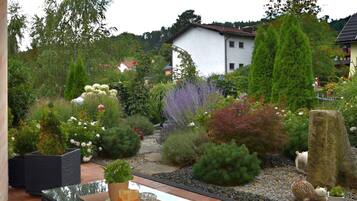 Comfort Apartment, 3 Bedrooms | View from property