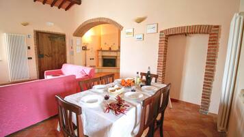 Maison Confort, 4 chambres | Restauration