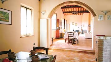 Comfort-Haus, 3 Schlafzimmer | Wohnzimmer | Kamin