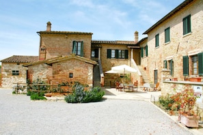 Deluxe House, 4 Bedrooms | Exterior