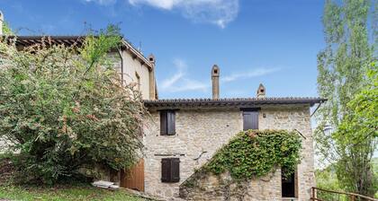 Captivating Apartment in Assisi With Swimming Pool