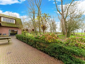 Comfort Apartment, 2 Bedrooms | Balcony - Cosy Apartment in Sint Maartensbrug Near the Beaches (Sint Maartensbrug)