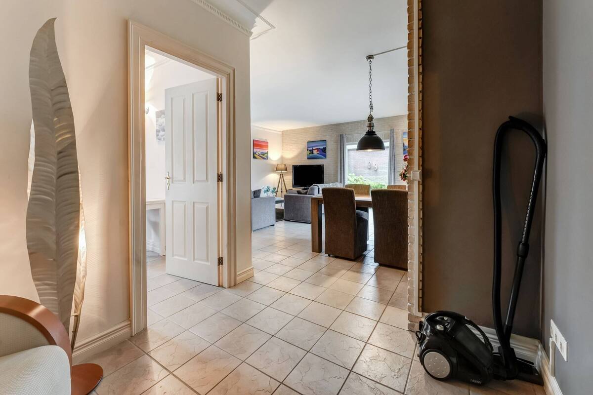 Klassiek appartement, 4 slaapkamers | Receptie