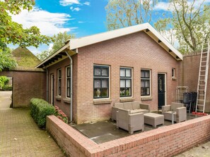 Deluxe Apartment, 2 Bedrooms | Balcony - Cosy Apartment in Sint Maartensbrug Near the Beaches (Sint Maartensbrug)