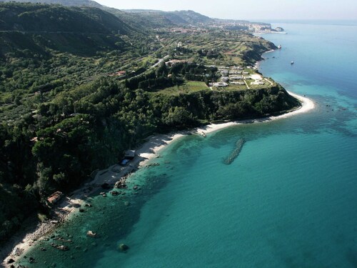 Spacious Mansion in Parghelia Near Sea