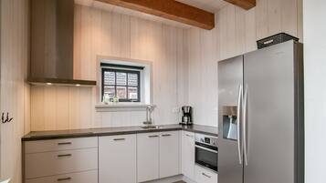 Comfort huis, 5 slaapkamers | Privékeuken | Een koelkast, een magnetron, een vaatwasser