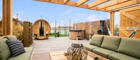 Casa clásica, 5 habitaciones | Balcón