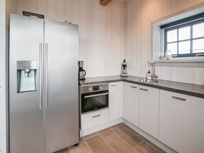 Classic House, 5 Bedrooms | Private kitchen | Fridge, microwave, dishwasher, coffee/tea maker - Spacious Holiday Home Hazenborgh in Callantsoog Near Beach (Callantsoog)