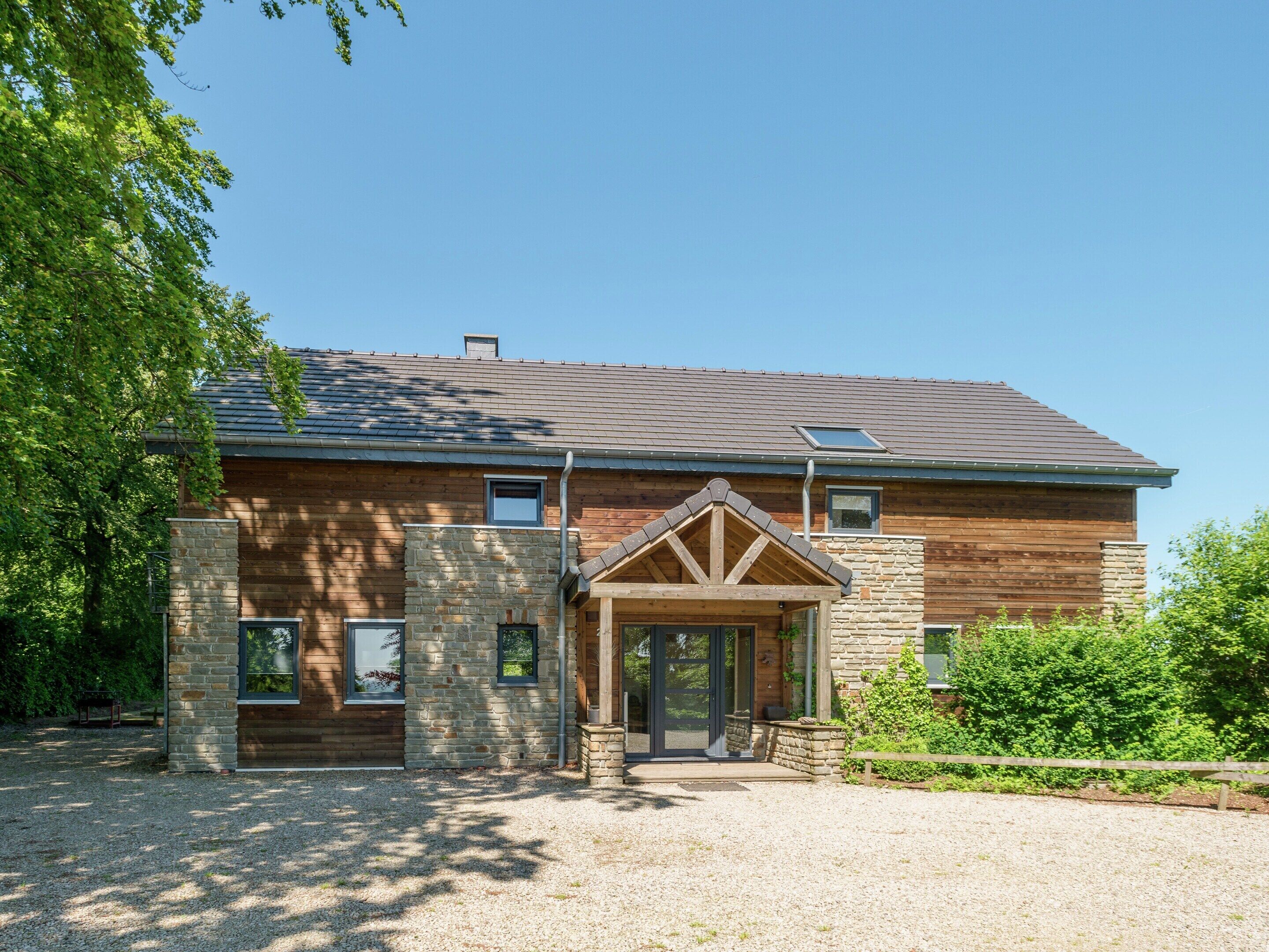 클래식 하우스, 침실 여러 개 | 외관