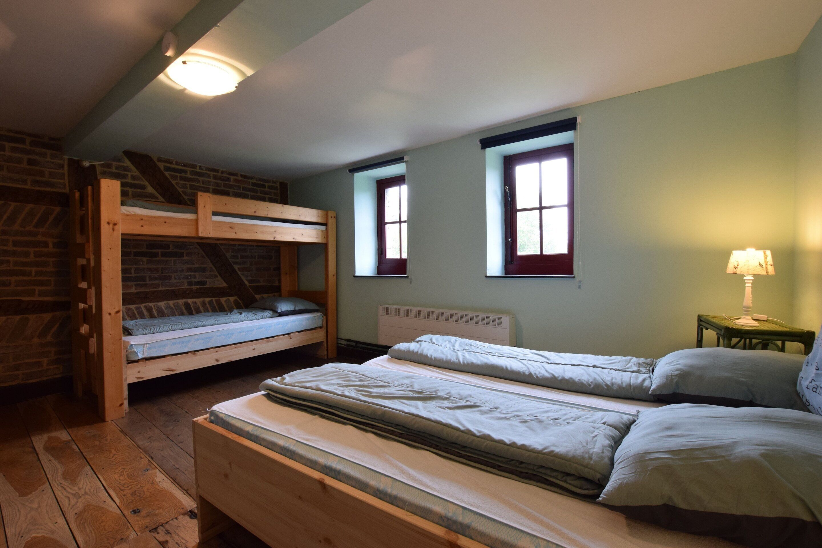 15 chambres, ameublement personnalisé