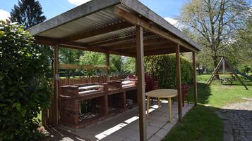 Klassiek huis, 6 slaapkamers | Tuin