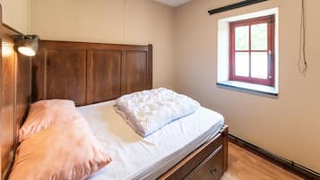 15 chambres, ameublement personnalisé