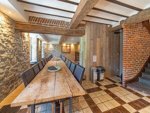 舒適獨棟房屋, 多間臥室 | 用餐區