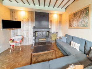舒適獨棟房屋, 多間臥室 | 客廳 | 壁爐、 DVD 播放機