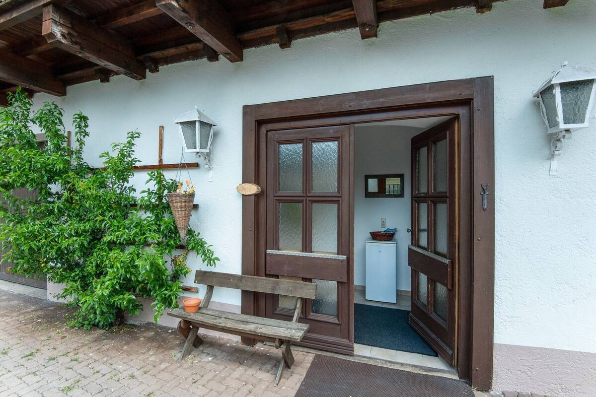 Classic House, 3 Bedrooms | Reception