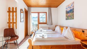 Comfort-Haus, 6 Schlafzimmer | 9 Schlafzimmer, individuell eingerichtet, Bügeleisen/Bügelbrett