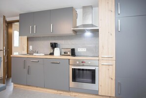 Comfort Apartment, 3 Bedrooms | Private kitchen | Fridge, microwave, oven, dishwasher - Large Apartment in Winterberg-neuastenberg Located Directly on a ski Area (Winterberg)