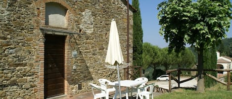 Deluxe House, 3 Bedrooms | Garden