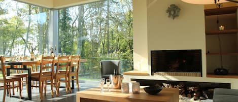 Classic House, 5 Bedrooms | Dining