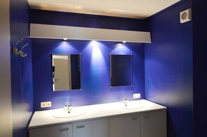 Classic-Villa, Mehrere Schlafzimmer | Badezimmer