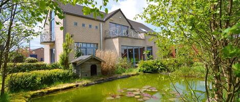 Villa Confort, varias habitaciones | Exterior