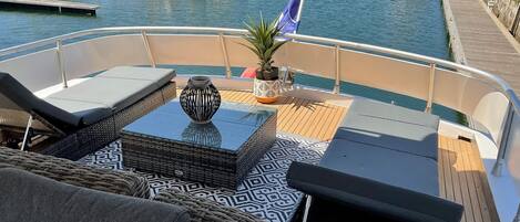Comfort Mobile Home, 4 Bedrooms | Balcony