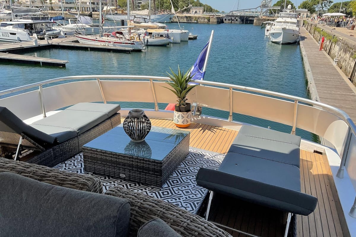 Mobile Comfort-Unterkunft, 4 Schlafzimmer | Balkon