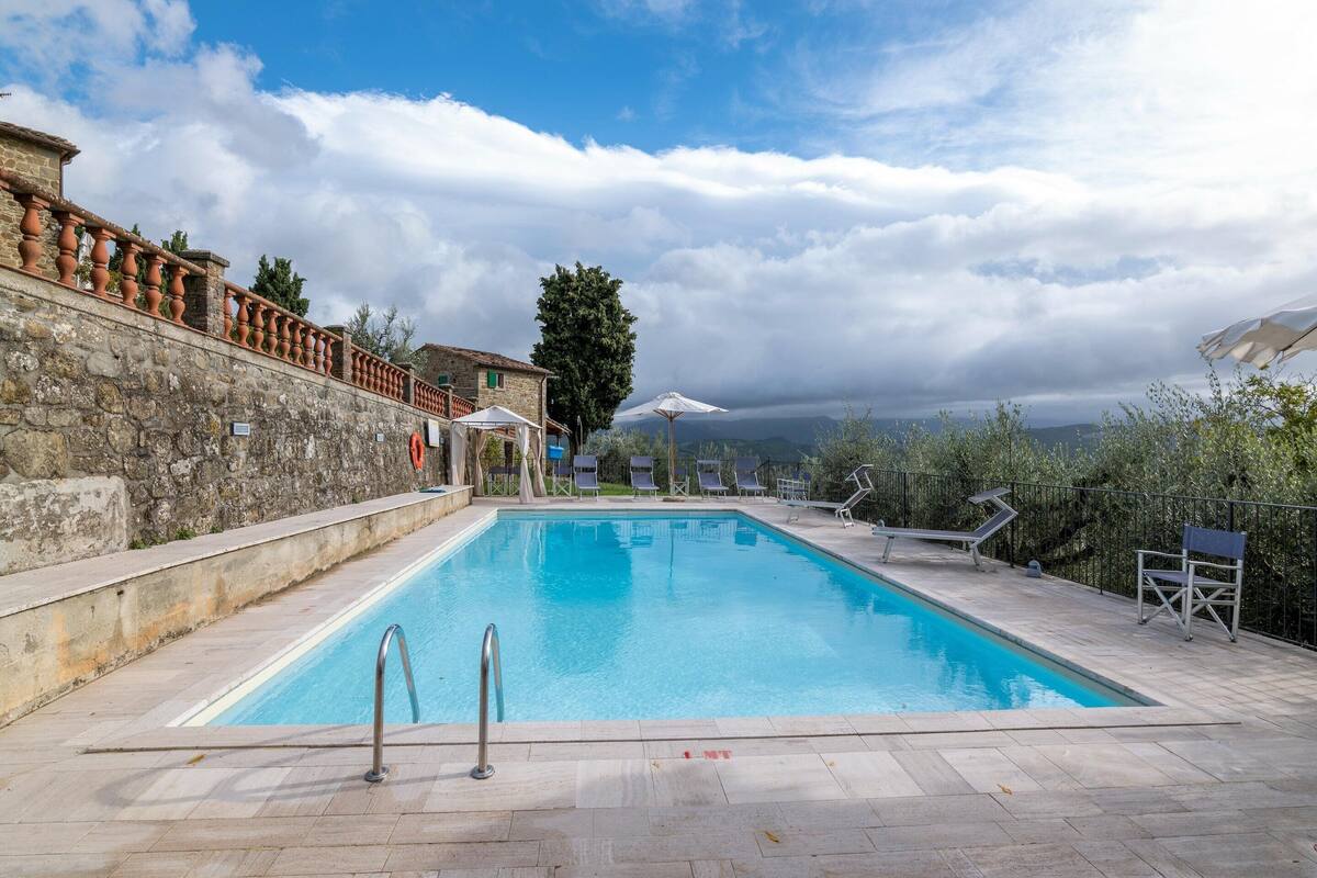 Piscina interna, piscina externa