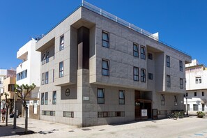 Exterior - Inviting Apartment in Corralejo - La Oliva Near the Beach (La Oliva)