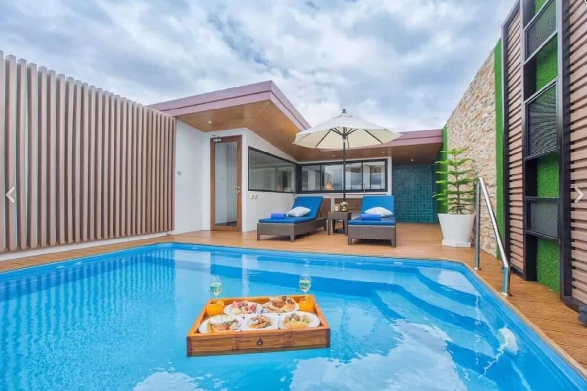 Executive Duplex, 1 Bedroom, Private Pool | 1 bedroom, in-room safe, free WiFi, bed sheets