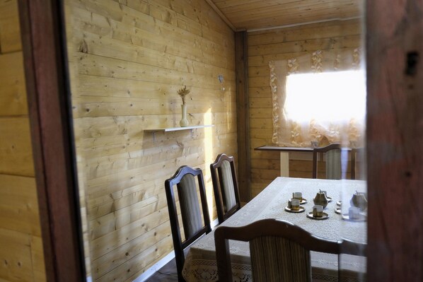 Dining - Holiday Countryside Home With Swimming Pool, Sauna. Less Than 20km From the sea (Codevigo)