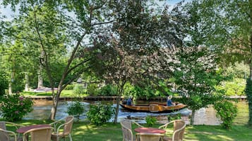 Classic House, Multiple Bedrooms | Garden