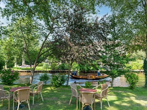 Garden - Attractive Farmhouse in Giethoorn With Garden (Giethoorn)
