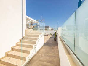 Classic House, 3 Bedrooms | Property grounds
