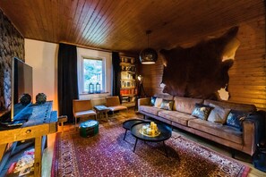 Comfort Apartment, 4 Bedrooms | Living room | DVD player - Large, Detached Holiday Home in Willingen With Garden (Willingen)
