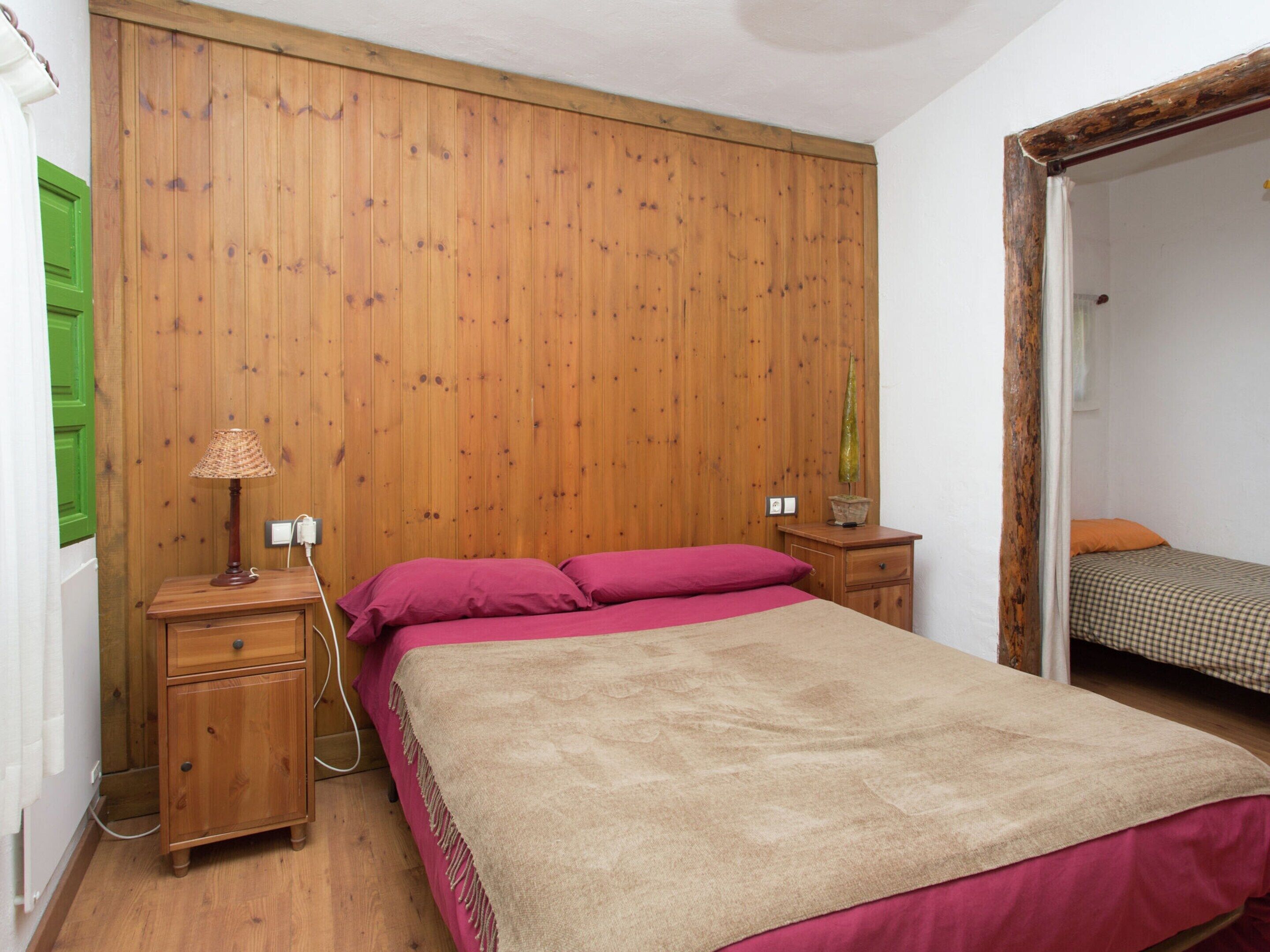 Klassieke cottage, 2 slaapkamers | 2 slaapkamers, individueel gemeubileerd, beddengoed