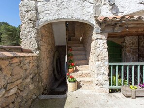 Property grounds - Rural Castle in Bellprat With Terrace (Bellprat)