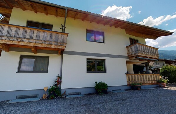 Comfort Apartment, 3 Bedrooms | Exterior - Idyllic Apartment in Stumm With Panoramic View (Stumm)