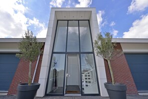 Classic Apartment, 3 Bedrooms | Exterior