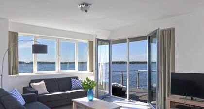 Waterfront Penthouse With Roof Terrace and Private Jetty